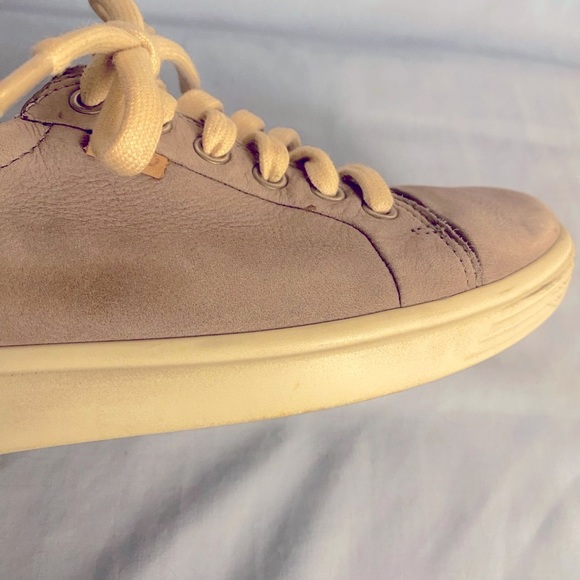 Gently worn ECCO Soft 7 nubuck “warm gray” sneakers 8-8.5 / 39 - Picture 6 of 11